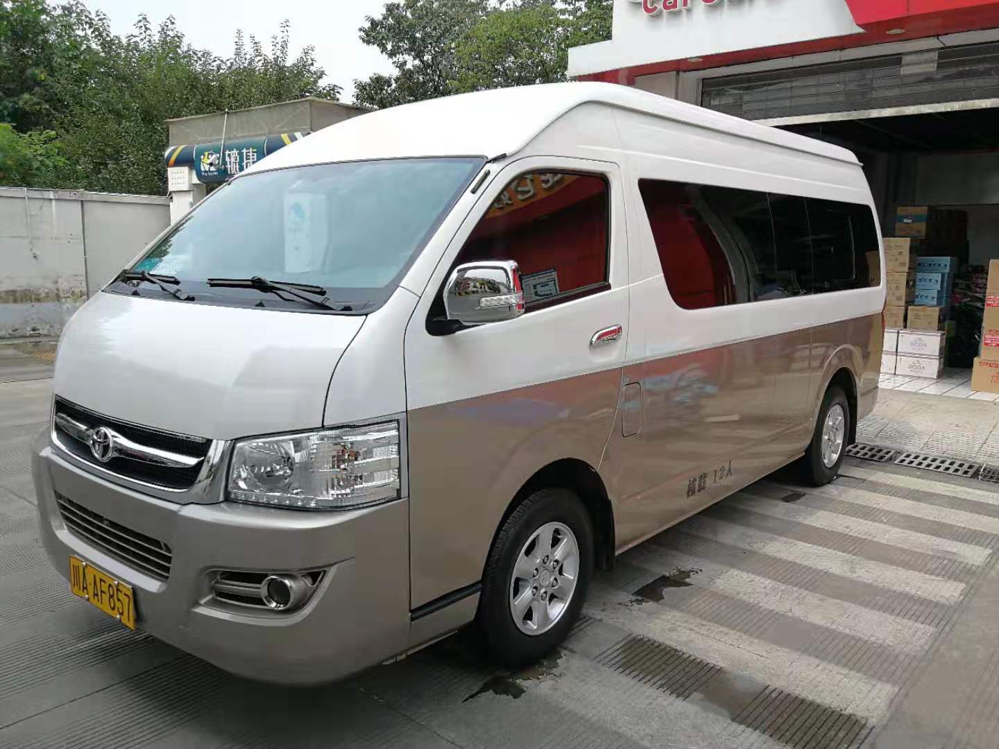 成都商務(wù)車出租